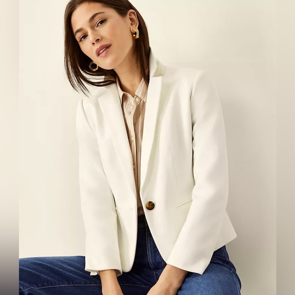 Ann Taylor, Petite Newberry Blazer, knit twill, good buttons, women's size 4